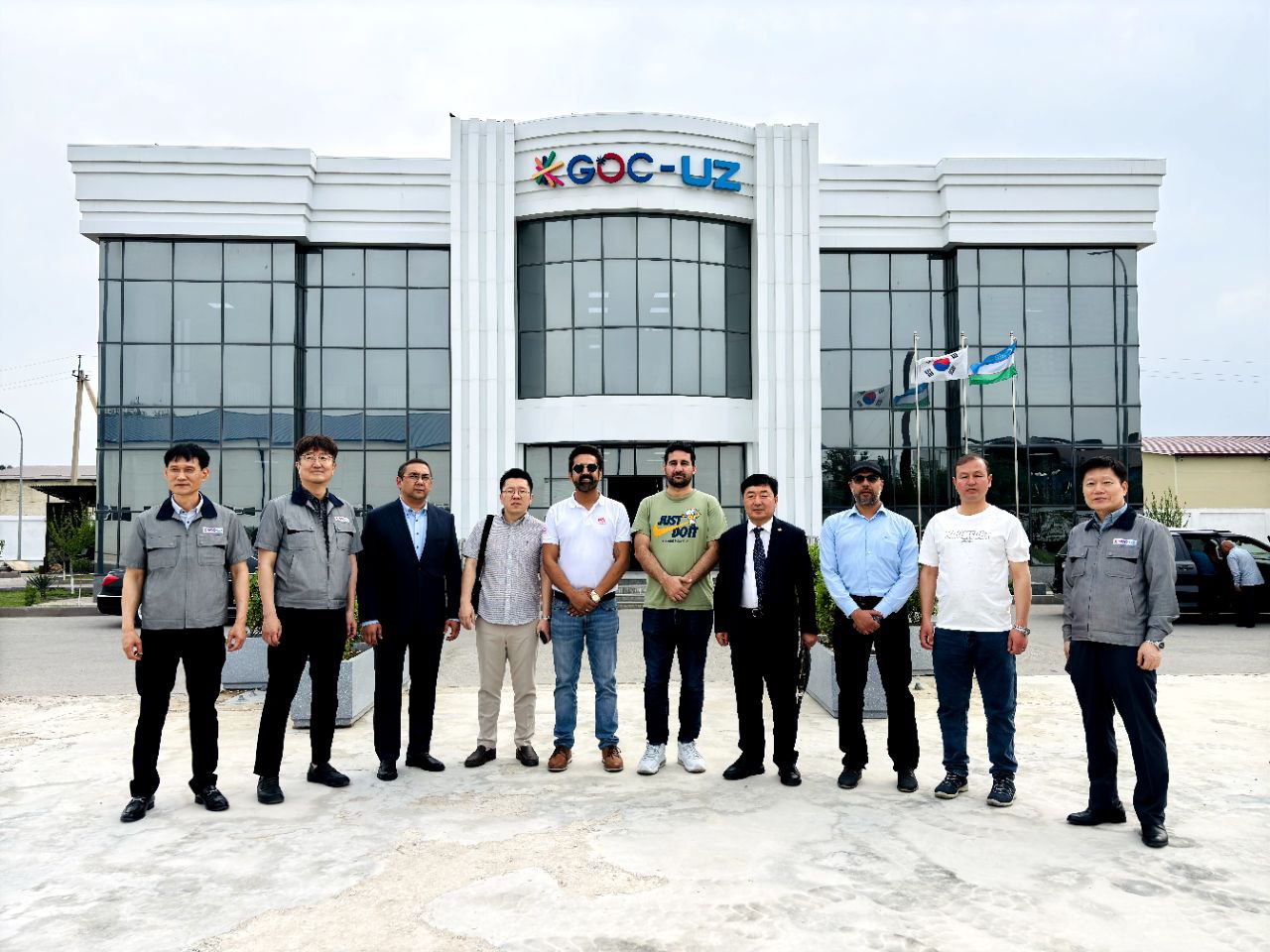 Etisalat Afghanistan Representatives Visit GOC-UZ